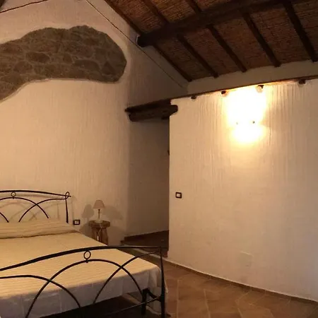 فندق مبيت وإفطار Li Casacci