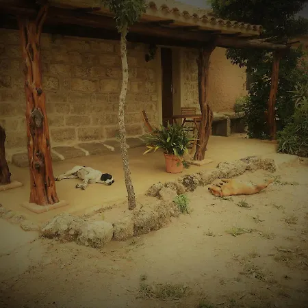 Li Casacci Bed & Breakfast *